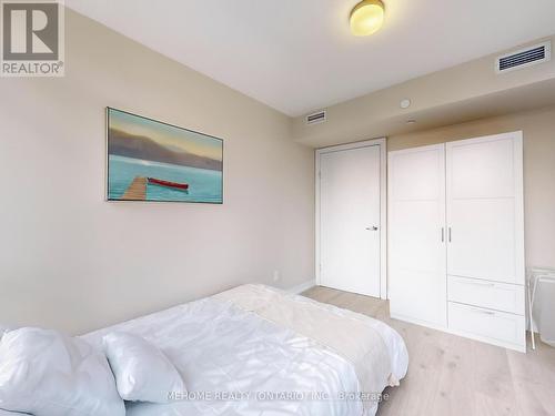 902 - 70 Queens Wharf Road, Toronto (Waterfront Communities), ON - Indoor Photo Showing Bedroom