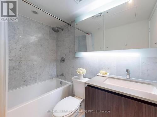 902 - 70 Queens Wharf Road, Toronto (Waterfront Communities), ON - Indoor Photo Showing Bathroom