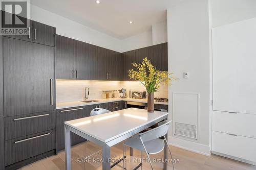 1124 - 39 Queens Quay E, Toronto (Waterfront Communities), ON - Indoor