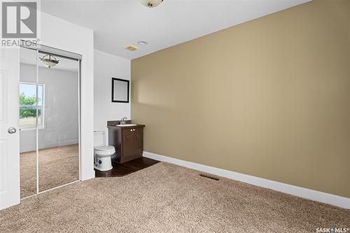 612 9Th Avenue Nw, Moose Jaw, SK - Indoor Photo Showing Other Room