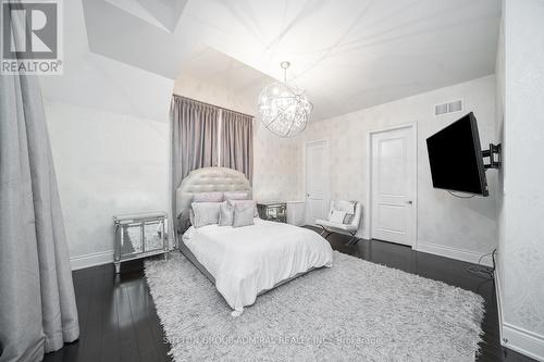 21 Stallions Court, Vaughan, ON - Indoor Photo Showing Bedroom