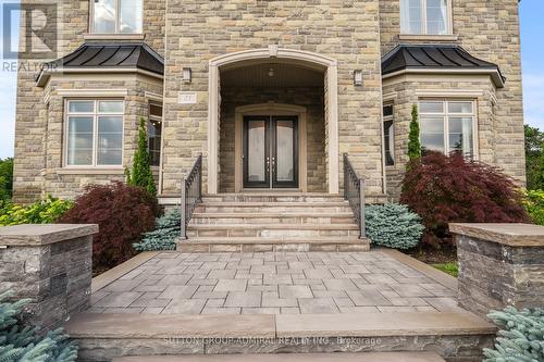 21 Stallions Court, Vaughan, ON - Outdoor With Facade