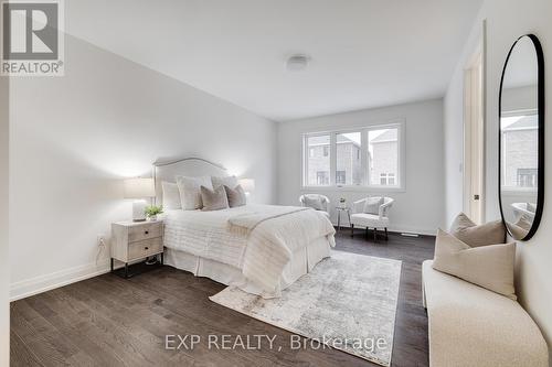 42 Magnolia Avenue, Adjala-Tosorontio, ON - Indoor Photo Showing Bedroom