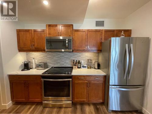 250 Marina Way Unit# 101, Penticton, BC - Indoor Photo Showing Kitchen