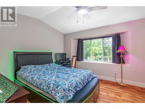 1353 Friesen Road, Kelowna, BC - Indoor Photo Showing Bedroom