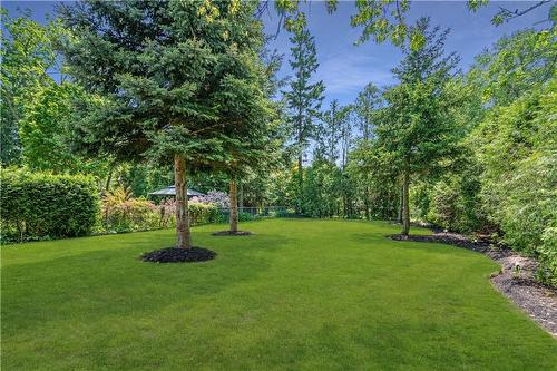 1040 Cedarwood Place, Burlington, ON - Outdoor