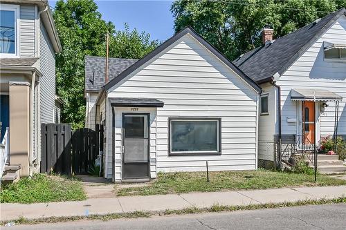 1251 Cannon Street E, Hamilton, ON - Outdoor