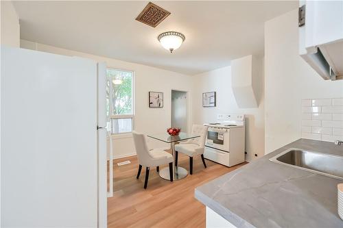 1251 Cannon Street E, Hamilton, ON - Indoor Photo Showing Kitchen