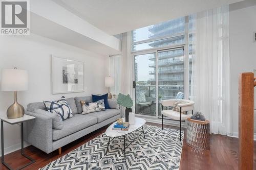 832 - 600 Fleet Street, Toronto (Waterfront Communities), ON - Indoor Photo Showing Living Room