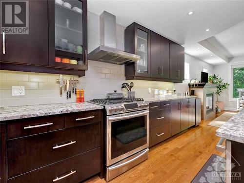 468 Evered Avenue, Ottawa, ON - Indoor Photo Showing Kitchen With Upgraded Kitchen