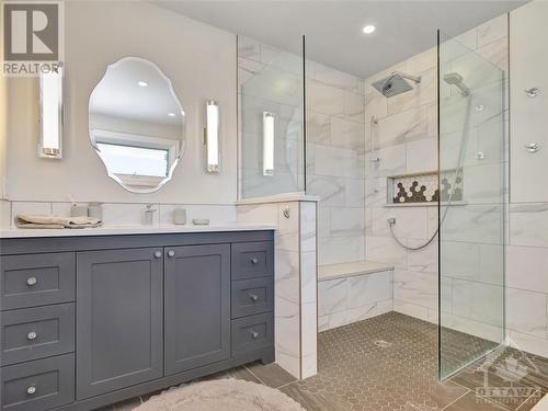 468 Evered Avenue, Ottawa, ON - Indoor Photo Showing Bathroom