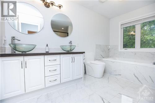 89 South Indian Drive, Limoges, ON - Indoor Photo Showing Bathroom