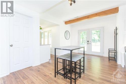 89 South Indian Drive, Limoges, ON - Indoor Photo Showing Dining Room