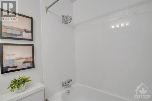 1785 Frobisher Lane Unit#705, Ottawa, ON - Indoor Photo Showing Bathroom