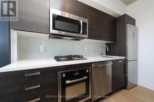 2604 - 11 Charlotte Street, Toronto (Waterfront Communities), ON - Indoor Photo Showing Kitchen