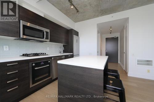 2604 - 11 Charlotte Street, Toronto (Waterfront Communities), ON - Indoor Photo Showing Kitchen