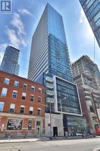 2604 - 11 Charlotte Street, Toronto (Waterfront Communities), ON - Outdoor With Facade