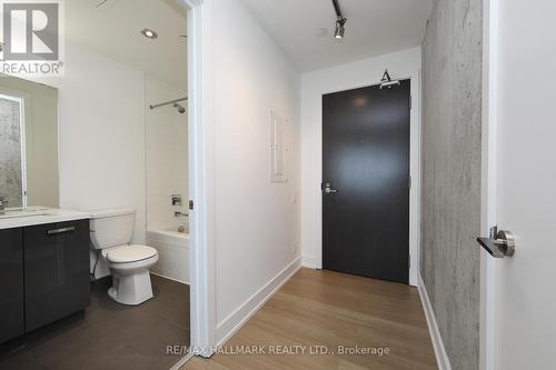 2604 - 11 Charlotte Street, Toronto (Waterfront Communities), ON - Indoor Photo Showing Bathroom