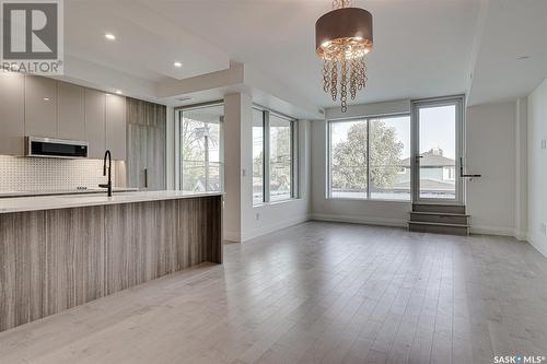 204 637 University Drive, Saskatoon, SK - Indoor Photo Showing Kitchen