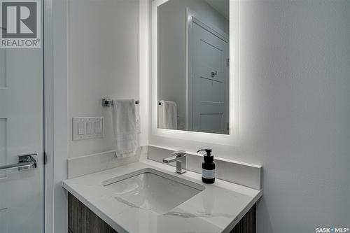 204 637 University Drive, Saskatoon, SK - Indoor Photo Showing Bathroom