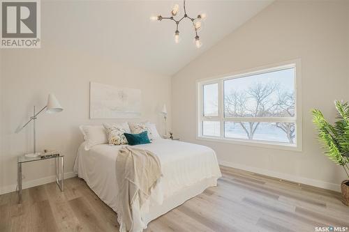 803B 2Nd Street, Saskatoon, SK - Indoor Photo Showing Bedroom