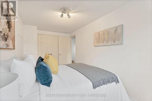 4855 Rathkeale Road, Mississauga, ON - Indoor Photo Showing Bedroom