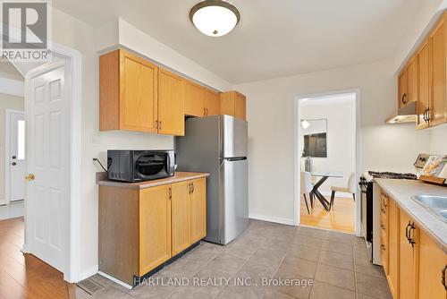 4855 Rathkeale Road, Mississauga, ON - Indoor Photo Showing Kitchen