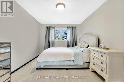 195 Ellwood Drive W, Caledon, ON - Indoor Photo Showing Bedroom