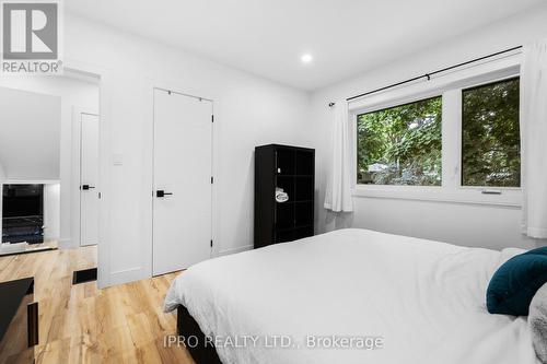 3411 Enniskillen Circle N, Mississauga, ON - Indoor Photo Showing Bedroom