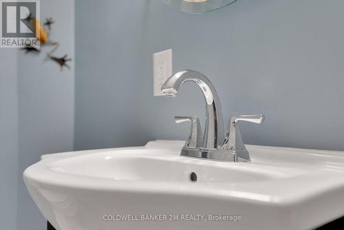 705 Athol Street, Whitby (Downtown Whitby), ON - Indoor Photo Showing Bathroom