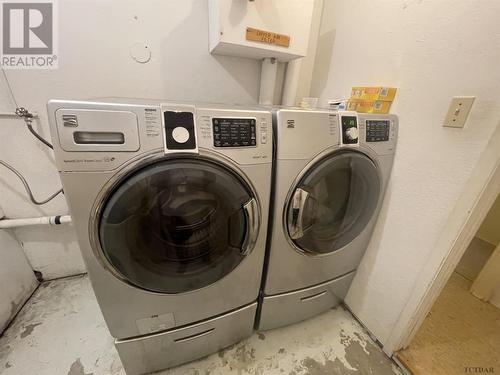 27 Tenth Ave, Englehart, ON - Indoor Photo Showing Laundry Room