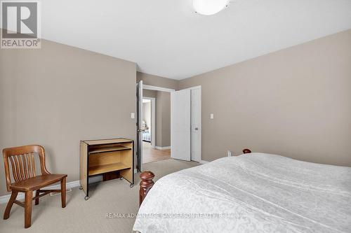 1674 Seymour Crescent, London, ON - Indoor Photo Showing Bedroom