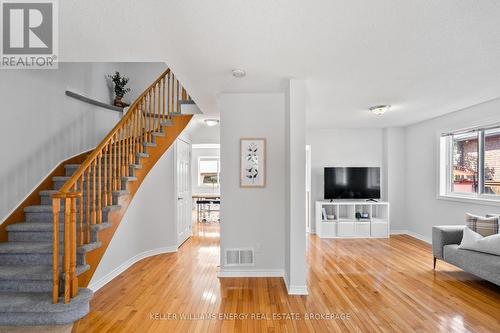 82 Bird Street, Barrie (Edgehill Drive), ON - Indoor Photo Showing Living Room