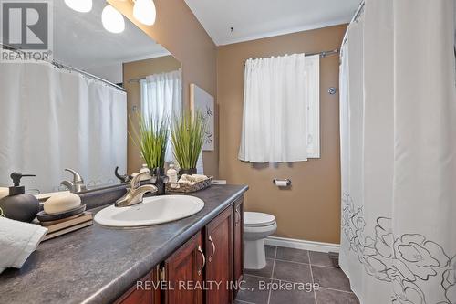 46 O'Reilly Lane, Kawartha Lakes (Little Britain), ON - Indoor Photo Showing Bathroom