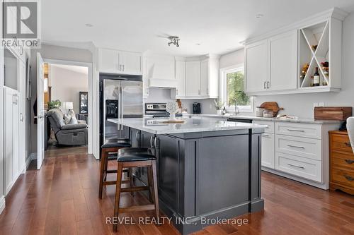 46 O'Reilly Lane, Kawartha Lakes (Little Britain), ON - Indoor Photo Showing Kitchen