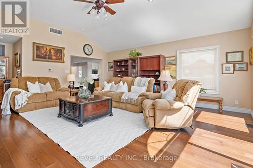 46 O'Reilly Lane, Kawartha Lakes (Little Britain), ON - Indoor Photo Showing Living Room