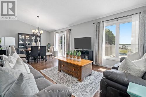 46 O'Reilly Lane, Kawartha Lakes (Little Britain), ON - Indoor Photo Showing Living Room