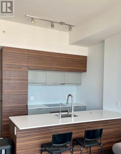 4705 - 88 Scott Street, Toronto, ON - Indoor Photo Showing Kitchen