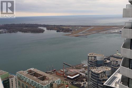 6902 - 88 Harbour Street, Toronto (Waterfront Communities), ON - Outdoor With Body Of Water With View