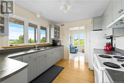 300 Coates Mills South Road, Sainte-Marie-De-Kent, NB - Indoor Photo Showing Kitchen With Double Sink