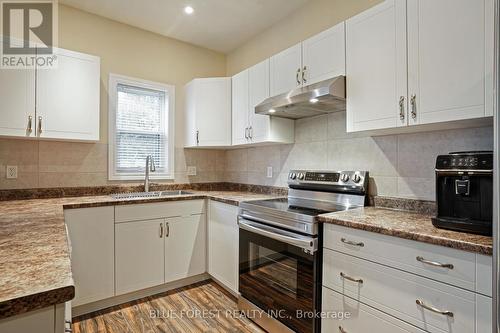 361 Edmonton Street, London, ON - Indoor Photo Showing Kitchen