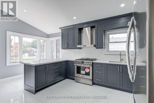 12 Stevenson Avenue, London, ON - Indoor Photo Showing Kitchen