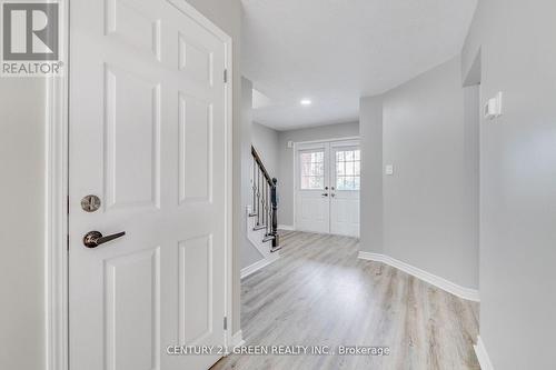 547 Windflower Crescent, Kitchener, ON - Indoor Photo Showing Other Room