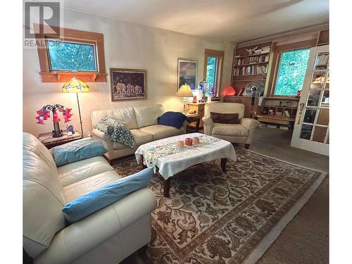 2153A Georgia Street, Rossland, BC - Indoor Photo Showing Living Room