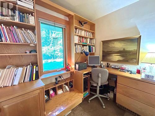 2153A Georgia Street, Rossland, BC - Indoor Photo Showing Office