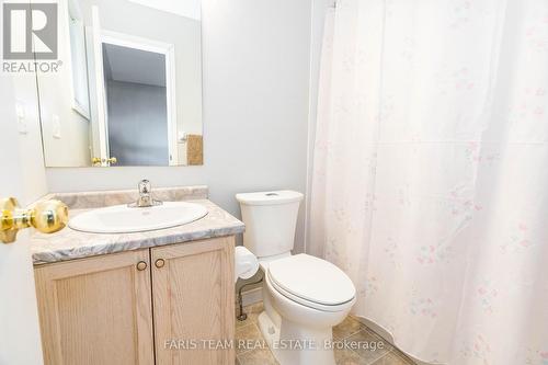 4 Marjoy Avenue, Barrie (400 North), ON - Indoor Photo Showing Bathroom