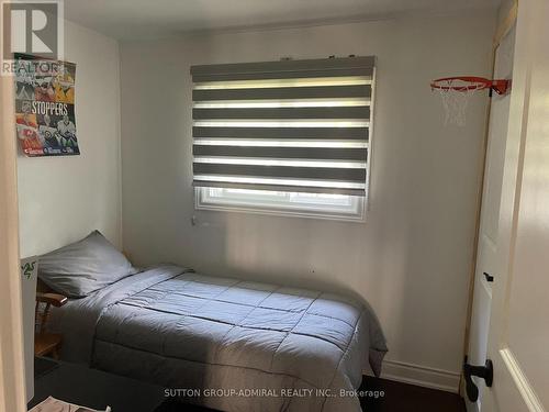 315 Nelson Street, Barrie (Grove East), ON - Indoor Photo Showing Bedroom