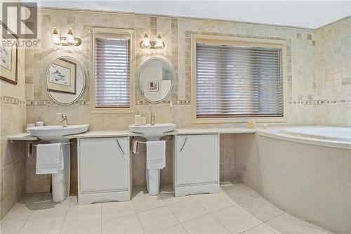 740 Dew Drop Road, Sudbury, ON - Indoor Photo Showing Bathroom