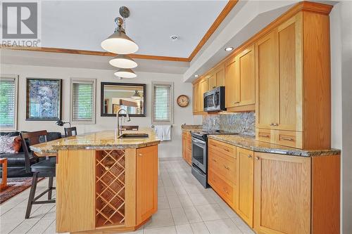 740 Dew Drop Road, Sudbury, ON - Indoor Photo Showing Kitchen