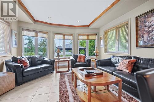 740 Dew Drop Road, Sudbury, ON - Indoor Photo Showing Living Room